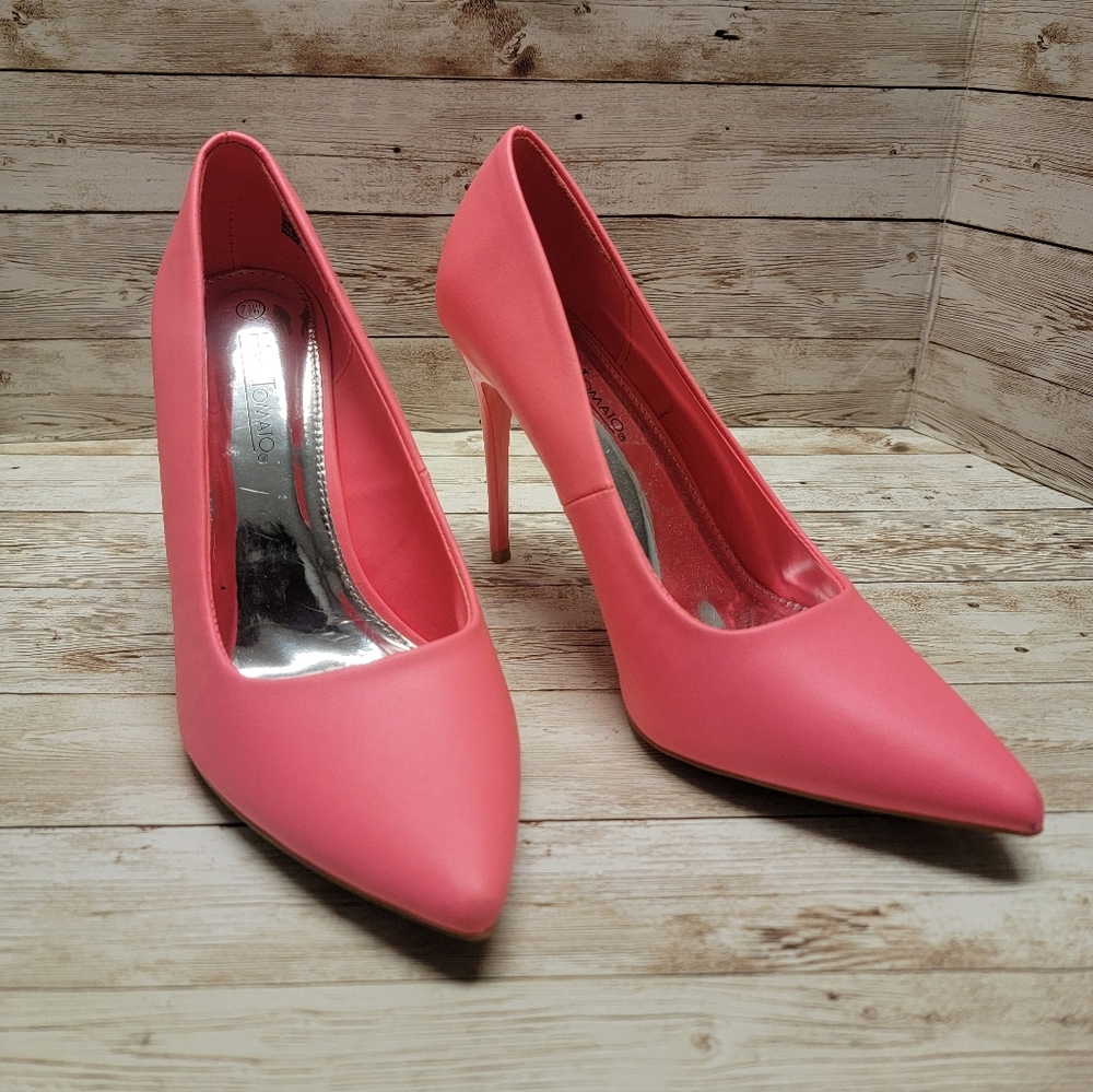 Hot Tomato Hot Pink High Heel Shoes | 4-in. Pumps | Stilettos | Womens Size 7.5W